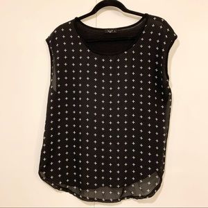 Wanna show your cleavage without “showing” your cleavage? I thought so sis. 🤓😉